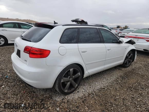 ✅ 2011 Audi A3 Premium Plus • VIN: WAUKJAFM5BA026321 • Lot: 82140135. Listed on Copart with 99,708 mi. Free auction sales archive from the USA and detailed vehicle history report at DreamBid. Image 3.
