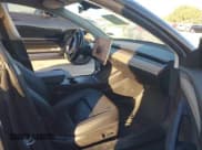 ✅ 2022 Tesla Model 3 Performance • VIN: 5YJ3E1EC3NF203044 • Lot: 43417316. Wystawiony na IAAI z przebiegiem 75 465 mil. Bezpłatny archiwum sprzedaży aukcyjnych z USA i szczegółowy raport historii pojazdu na DreamBid. Zdjęcie 5.