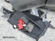 ✅ 2023 Kia EV6 GT • VIN: KNDC5DLE3P5133460 • Лот: 83805055. Опубликован ранее на Copart с пробегом 13 701 миль. Бесплатный доступ к архиву аукционных продаж из США и подробный отчёт об истории автомобиля на DreamBid. Изображение 13.