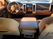 ✅ 2009 Dodge 1500 Laramie • VIN: 1D3HV13T49S711984 • Lot: 64837314. Wystawiony na Copart z przebiegiem 200 140 mil. Bezpłatny archiwum sprzedaży aukcyjnych z USA i szczegółowy raport historii pojazdu na DreamBid. Zdjęcie 8.