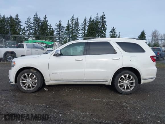 ✅ 2016 Dodge Durango Citadel • VIN: 1C4RDJEG8GC403479 • Лот: 41209973. Опубликован ранее на IAAI с пробегом 132 679 миль. Бесплатный доступ к архиву аукционных продаж из США и подробный отчёт об истории автомобиля на DreamBid. Изображение 14.