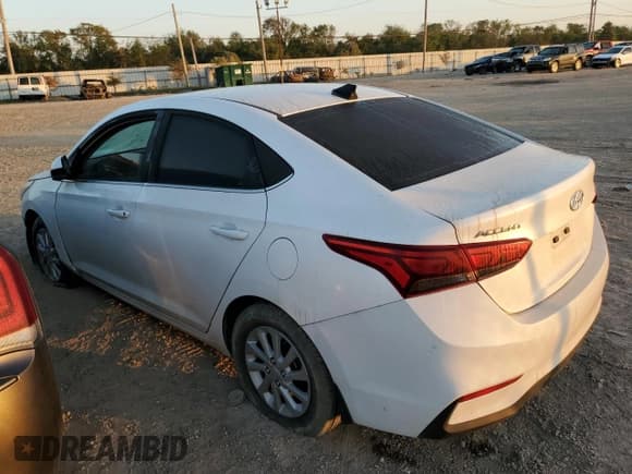 ✅ 2020 Hyundai Accent SE • VIN: 3KPC24A62LE113316 • Lot: 73588514. Wystawiony na Copart z przebiegiem 69 561 mil. Bezpłatny archiwum sprzedaży aukcyjnych z USA i szczegółowy raport historii pojazdu na DreamBid. Zdjęcie 2.