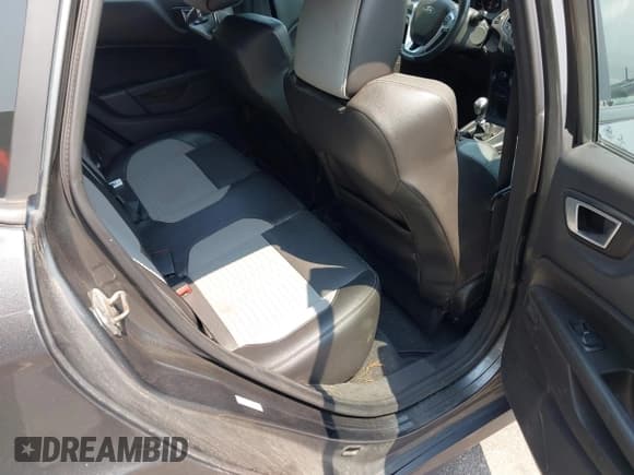 ✅ 2016 Ford Fiesta ST • VIN: 3FADP4GX1GM135220 • Лот: 42900289. Опубликован ранее на IAAI с пробегом 166 743 миль. Бесплатный доступ к архиву аукционных продаж из США и подробный отчёт об истории автомобиля на DreamBid. Изображение 8.