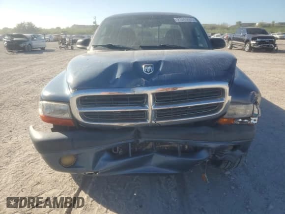 ✅ 2004 Dodge Dakota Sport • VIN: 1D7GL32K74S621130 • Lot: 91045885. Wystawiony na Copart z przebiegiem 204 038 mil. Bezpłatny archiwum sprzedaży aukcyjnych z USA i szczegółowy raport historii pojazdu na DreamBid. Zdjęcie 5.