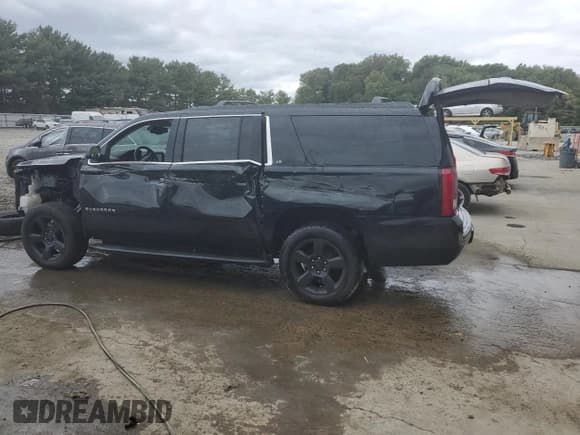 ✅ 2020 Chevrolet Suburban LT • VIN: 1GNSKHKC5LR131182 • Lot: 72375434. Wystawiony na Copart z przebiegiem 53 320 mil. Bezpłatny archiwum sprzedaży aukcyjnych z USA i szczegółowy raport historii pojazdu na DreamBid. Zdjęcie 2.