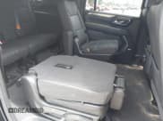 ✅ 2024 Chevrolet Suburban • VIN: 1GNSCEKT8RR350187 • Lot: 43045718. Listed on IAAI with 28,587 mi. Free auction sales archive from the USA and detailed vehicle history report at DreamBid. Image 8.