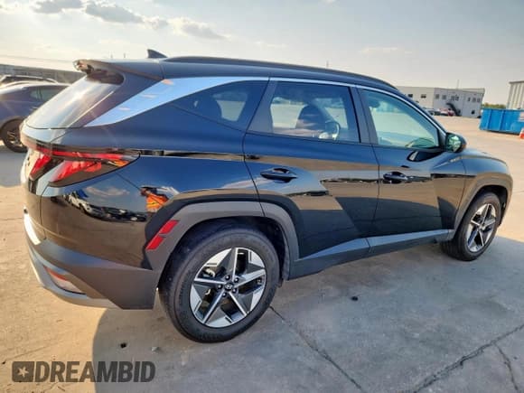 ✅ 2025 Hyundai Tucson SEL • VIN: 5NMJB3DE7SH445876 • Lot: 80882515. Listed on Copart with 18,902 mi. Free auction sales archive from the USA and detailed vehicle history report at DreamBid. Image 3.