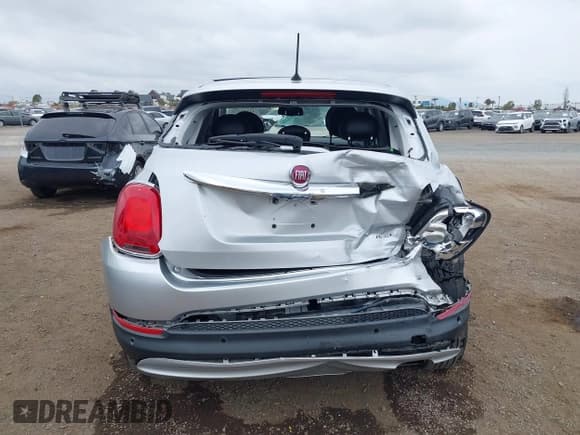 ✅ 2016 FIAT 500X Lounge • VIN: ZFBCFYDT0GP328920 • Lot: 42159126. Listed on IAAI with 74,576 mi. Free auction sales archive from the USA and detailed vehicle history report at DreamBid. Image 16.