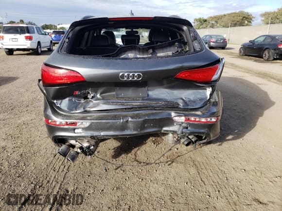 ✅ 2017 Audi SQ5 Premium Plus • VIN: WA1CCAFP9HA079053 • Lot: 70170262. Listed on Copart with Not provided. Free auction sales archive from the USA and detailed vehicle history report at DreamBid. Image 6.
