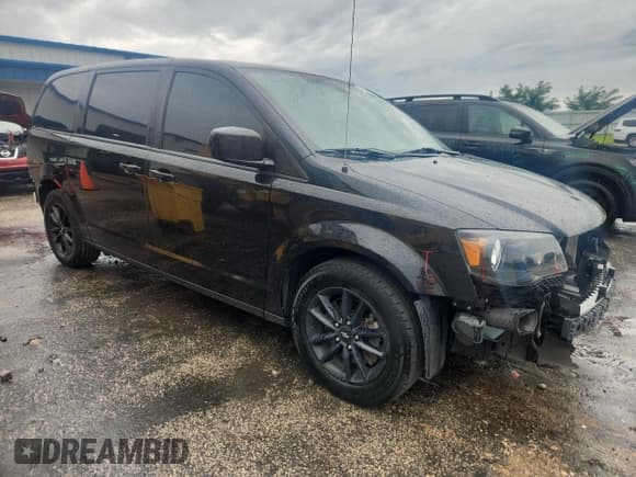 ✅ 2020 Dodge Grand Caravan GT • VIN: 2C4RDGEG7LR213628 • Lot: 71051895. Wystawiony na Copart z przebiegiem 212 198 mil. Bezpłatny archiwum sprzedaży aukcyjnych z USA i szczegółowy raport historii pojazdu na DreamBid. Zdjęcie 4.