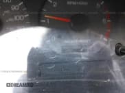 ✅ 1999 Ford Mustang • VIN: 1FAFP4044XF156779 • Lot: 23850768. Wystawiony na IAAI z przebiegiem Nie podano. Bezpłatny archiwum sprzedaży aukcyjnych z USA i szczegółowy raport historii pojazdu na DreamBid. Zdjęcie 7.