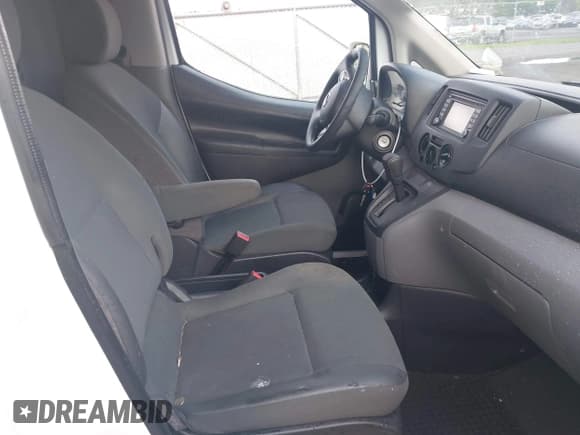 ✅ 2015 Nissan NV200 SV • VIN: 3N6CM0KN7FK703720 • Lot: 42274496. Listed on IAAI with 126,904 mi. Free auction sales archive from the USA and detailed vehicle history report at DreamBid. Image 5.