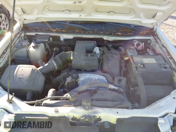 2008 Chevrolet Colorado LS z VIN 1GCCS19EX88129615, wystawiony jako IAAI lot #41461953 z przebiegiem Nie podano mil oraz . Historia ofert i sprzedaży dostępna na DreamBid. Obrazek 10.