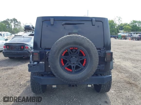 ✅ 2007 Jeep Wrangler Unlimited Sahara • VIN: 1J4GA59187L178391 • Lot: 42422715. Listed on IAAI with 134,256 mi. Free auction sales archive from the USA and detailed vehicle history report at DreamBid. Image 16.