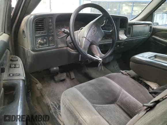 ✅ 2007 Chevrolet Silverado 2500HD Work Truck • VIN: 1GCHK24UX7E186570 • Лот: 79755624. Опубликован ранее на Copart с пробегом Не указан. Бесплатный доступ к архиву аукционных продаж из США и подробный отчёт об истории автомобиля на DreamBid. Изображение 8.