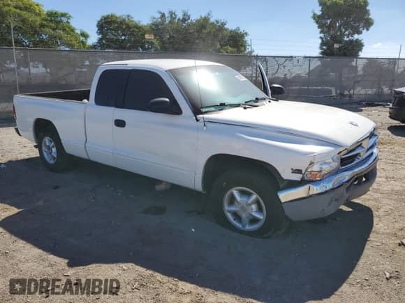 ✅ 2000 Dodge Dakota Sport • VIN: 1B7GL22N5YS544651 • Lot: 84993785. Wystawiony na Copart z przebiegiem 137 008 mil. Bezpłatny archiwum sprzedaży aukcyjnych z USA i szczegółowy raport historii pojazdu na DreamBid. Zdjęcie 4.