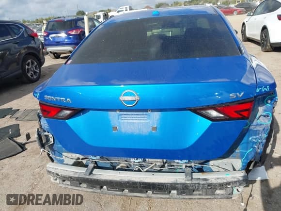 ✅ 2024 Nissan Sentra SV • VIN: 3N1AB8CV4RY225726 • Lot: 43265578. Listed on IAAI with 42,559 mi. Free auction sales archive from the USA and detailed vehicle history report at DreamBid. Image 16.