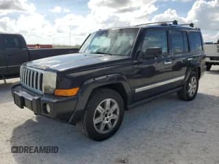 ✅ 2008 Jeep Commander Overland • VIN: 1J8HG68298C167984 • Лот: 75114134. Опубликован ранее на Copart с пробегом Не указан. Бесплатный доступ к архиву аукционных продаж из США и подробный отчёт об истории автомобиля на DreamBid. Изображение 1.