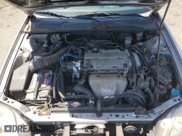 ✅ 1998 Honda Prelude • VIN: JHMBB6146WC002560 • Лот: 60682415. Опубликован ранее на Copart с пробегом 197 102 миль. Бесплатный доступ к архиву аукционных продаж из США и подробный отчёт об истории автомобиля на DreamBid. Изображение 11.