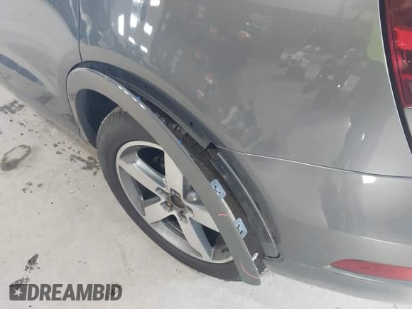 ✅ 2015 Audi Q3 Premium Plus • VIN: WA1EFCFS8FR004620 • Лот: 43490021. Опубликован ранее на IAAI с пробегом 101 555 миль. Бесплатный доступ к архиву аукционных продаж из США и подробный отчёт об истории автомобиля на DreamBid. Изображение 6.