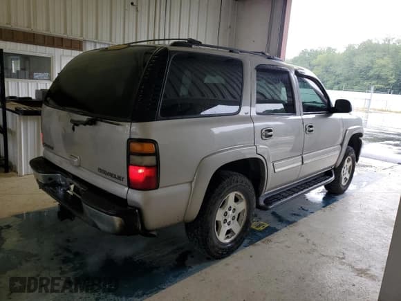 ✅ 2004 Chevrolet Tahoe LT • VIN: 1GNEC13Z54R264420 • Lot: 70382425. Listed on Copart with 201,894 mi. Free auction sales archive from the USA and detailed vehicle history report at DreamBid. Image 3.