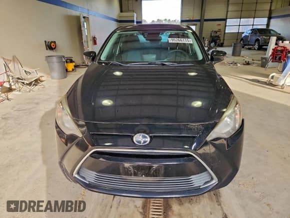 ✅ 2016 Scion iA • VIN: 3MYDLBZV7GY130992 • Lot: 95266115. Wystawiony na Copart z przebiegiem 131 414 mil. Bezpłatny archiwum sprzedaży aukcyjnych z USA i szczegółowy raport historii pojazdu na DreamBid. Zdjęcie 5.