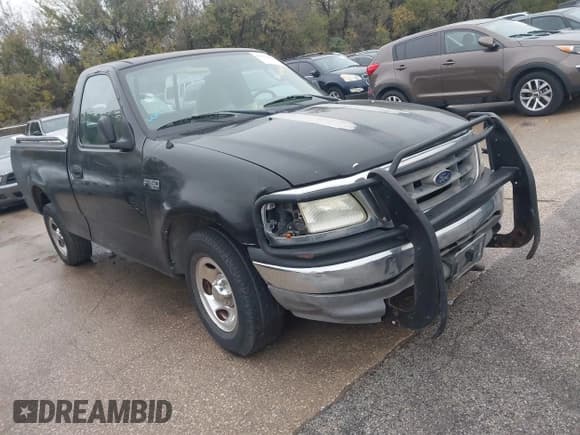 ✅ 2004 Ford F-150 XL • VIN: 2FTRF17294CA71165 • Лот: 43779208. Опубликован ранее на IAAI с пробегом Не указан. Бесплатный доступ к архиву аукционных продаж из США и подробный отчёт об истории автомобиля на DreamBid. Изображение 1.