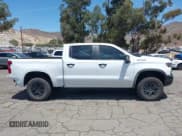 ✅ 2025 Chevrolet Silverado 1500 ZR2 • VIN: 3GCUKHEL3SG294019 • Лот: 42815128. Опубликован ранее на IAAI с пробегом 7 721 миль. Бесплатный доступ к архиву аукционных продаж из США и подробный отчёт об истории автомобиля на DreamBid. Изображение 13.