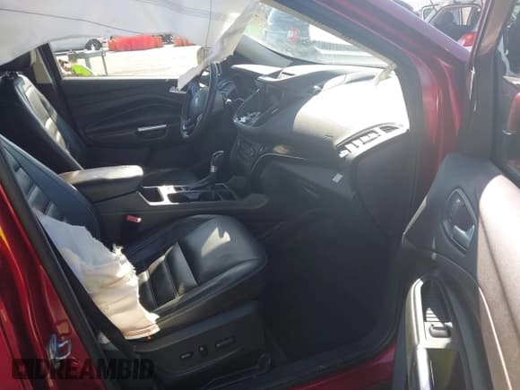 ✅ 2017 Ford Escape Titanium • VIN: 1FMCU0JD7HUD76343 • Lot: 43614129. Wystawiony na IAAI z przebiegiem 141 525 mil. Bezpłatny archiwum sprzedaży aukcyjnych z USA i szczegółowy raport historii pojazdu na DreamBid. Zdjęcie 5.