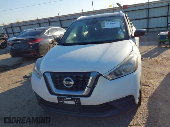 ✅ 2020 Nissan Kicks SV • VIN: 3N1CP5CV2LL572145 • Lot: 43440997. Listed on IAAI with 58,123 mi. Free auction sales archive from the USA and detailed vehicle history report at DreamBid. Image 12.