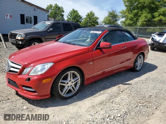 ✅ 2012 Mercedes-Benz E 550 • VIN: WDDKK7DFXCF151932 • Лот: 69837374. Опубликован ранее на Copart с пробегом 150 190 миль. Бесплатный доступ к архиву аукционных продаж из США и подробный отчёт об истории автомобиля на DreamBid. Изображение 1.