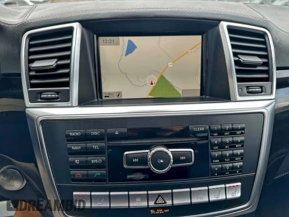 ✅ 2016 Mercedes-Benz GL 550 • VIN: 4JGDF7DE3GA639794 • Lot: 95759585. Wystawiony na Copart z przebiegiem 121 762 mil. Bezpłatny archiwum sprzedaży aukcyjnych z USA i szczegółowy raport historii pojazdu na DreamBid. Zdjęcie 13.