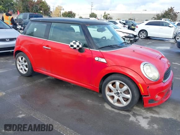 ✅ 2010 MINI Hardtop S • VIN: WMWMF7C58ATZ74239 • Lot: 43741250. Wystawiony na IAAI z przebiegiem 91 566 mil. Bezpłatny archiwum sprzedaży aukcyjnych z USA i szczegółowy raport historii pojazdu na DreamBid. Zdjęcie 1.