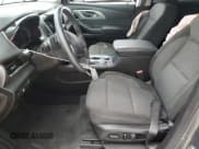 ✅ 2019 Chevrolet Traverse LT Cloth • VIN: 1GNERGKW3KJ307799 • Lot: 61985824. Wystawiony na Copart z przebiegiem 142 882 mil. Bezpłatny archiwum sprzedaży aukcyjnych z USA i szczegółowy raport historii pojazdu na DreamBid. Zdjęcie 7.