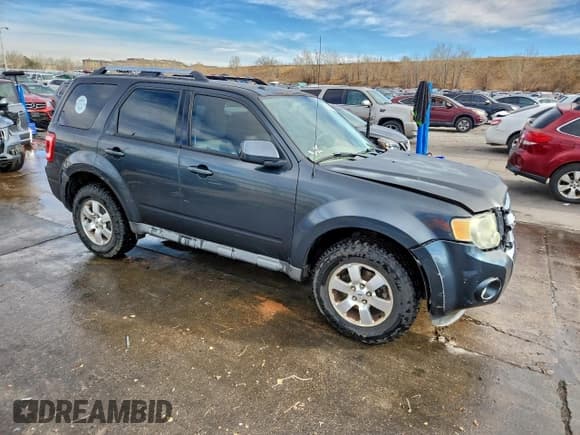 ✅ 2009 Ford Escape Limited • VIN: 1FMCU94G49KB77662 • Lot: 93994145. Listed on Copart with 204,552 mi. Free auction sales archive from the USA and detailed vehicle history report at DreamBid. Image 4.