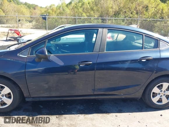 ✅ 2016 Chevrolet Cruze LS • VIN: 1G1BC5SMXG7286222 • Lot: 43499931. Listed on IAAI with 149,862 mi. Free auction sales archive from the USA and detailed vehicle history report at DreamBid. Image 14.