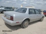 ✅ 1994 Oldsmobile Cutlass Ciera S • VIN: 1G3AG55M8R6317446 • Lot: 56724265. Wystawiony na Copart z przebiegiem 166 718 mil. Bezpłatny archiwum sprzedaży aukcyjnych z USA i szczegółowy raport historii pojazdu na DreamBid. Zdjęcie 3.