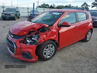 2020 Chevrolet Sonic LT с VIN 1G1JG6SBXL4129337, выставлен на аукционе Copart как лот 82114815 с пробегом 56 817 миль миль и Списание • Salvage title. История ставок и продаж доступна на DreamBid. Изображение 1.