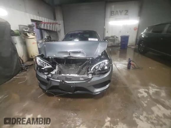 ✅ 2018 Mercedes-Benz C 300 • VIN: WDDWJ4KB5JF730262 • Lot: 43172895. Wystawiony na Copart z przebiegiem 60 819 mil. Bezpłatny archiwum sprzedaży aukcyjnych z USA i szczegółowy raport historii pojazdu na DreamBid. Zdjęcie 13.