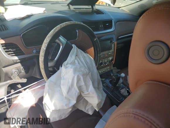 ✅ 2015 Chevrolet Traverse LT • VIN: 1GNKRHKD3FJ233474 • Lot: 72034454. Wystawiony na Copart z przebiegiem Nie podano. Bezpłatny archiwum sprzedaży aukcyjnych z USA i szczegółowy raport historii pojazdu na DreamBid. Zdjęcie 8.