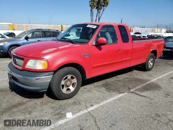 ✅ 2000 Ford F-150 XL • VIN: 1FTRX17W9YKB07034 • Lot: 89539865. Wystawiony na Copart z przebiegiem 192 597 mil. Bezpłatny archiwum sprzedaży aukcyjnych z USA i szczegółowy raport historii pojazdu na DreamBid. Zdjęcie 1.