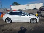 ✅ 2021 Tesla Model 3 Long Range • VIN: 5YJ3E1EB6MF053498 • Lot: 42249301. Wystawiony na IAAI z przebiegiem 36 275 mil. Bezpłatny archiwum sprzedaży aukcyjnych z USA i szczegółowy raport historii pojazdu na DreamBid. Zdjęcie 12.