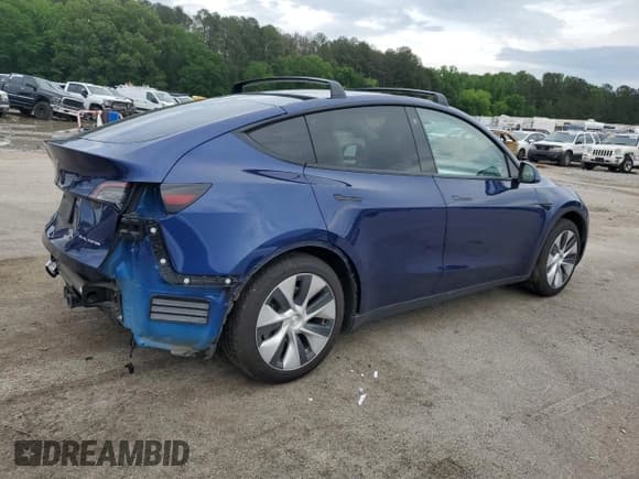✅ 2023 Tesla Model Y Long Range • VIN: 7SAYGAEE7PF663198 • Lot: 54260295. Wystawiony na Copart z przebiegiem 72 031 mil. Bezpłatny archiwum sprzedaży aukcyjnych z USA i szczegółowy raport historii pojazdu na DreamBid. Zdjęcie 3.