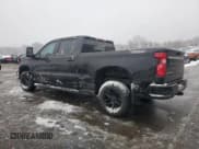 ✅ 2022 Chevrolet Silverado 1500 LT Trail Boss • VIN: 3GCPYFEL4NG101803 • Lot: 45054495. Wystawiony na Copart z przebiegiem 37 734 mil. Bezpłatny archiwum sprzedaży aukcyjnych z USA i szczegółowy raport historii pojazdu na DreamBid. Zdjęcie 2.