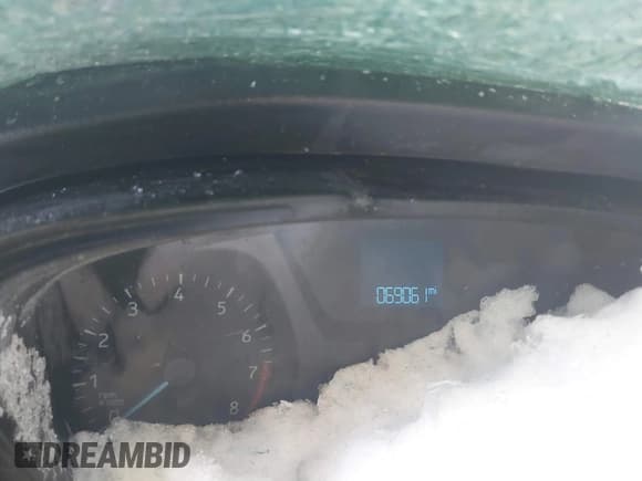 ✅ 2019 Ford Transit Passenger XL • VIN: 1FDZX2CM4KKB42724 • Lot: 41589339. Listed on IAAI with 69,061 mi. Free auction sales archive from the USA and detailed vehicle history report at DreamBid. Image 7.