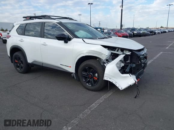 ✅ 2025 Nissan Rogue SV • VIN: 5N1BT3BB3SC766530 • Lot: 41483178. Listed on IAAI with 5,828 mi. Free auction sales archive from the USA and detailed vehicle history report at DreamBid. Image 1.