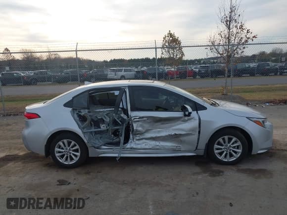 ✅ 2023 Toyota Corolla Hybrid SE Infrared • VIN: JTDBCMFE5P3012602 • Lot: 43626309. Listed on IAAI with 11,177 mi. Free auction sales archive from the USA and detailed vehicle history report at DreamBid. Image 12.