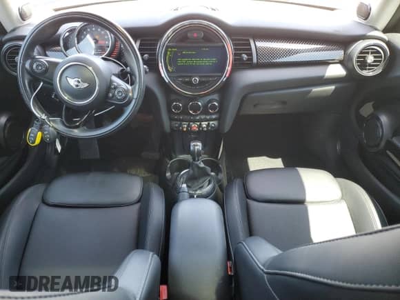 2017 MINI Hardtop Cooper S с VIN WMWXP7C52H3C61716, выставлен на аукционе Copart как лот 54447065 с пробегом 74 067 миль миль и Списание • Salvage title. История ставок и продаж доступна на DreamBid. Изображение 8.