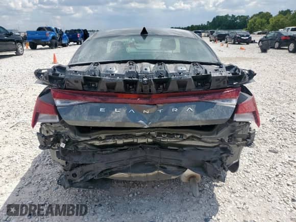 2024 Hyundai Elantra SE с VIN KMHLL4DGXRU815469, выставлен на аукционе Copart как лот 68261095 с пробегом 14 160 миль миль и Чистый • Clean title. История ставок и продаж доступна на DreamBid. Изображение 6.