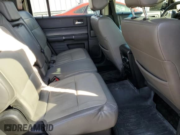 ✅ 2016 Ford Flex Limited • VIN: 2FMHK6D82GBA03342 • Lot: 85896795. Wystawiony na Copart z przebiegiem 121 768 mil. Bezpłatny archiwum sprzedaży aukcyjnych z USA i szczegółowy raport historii pojazdu na DreamBid. Zdjęcie 11.